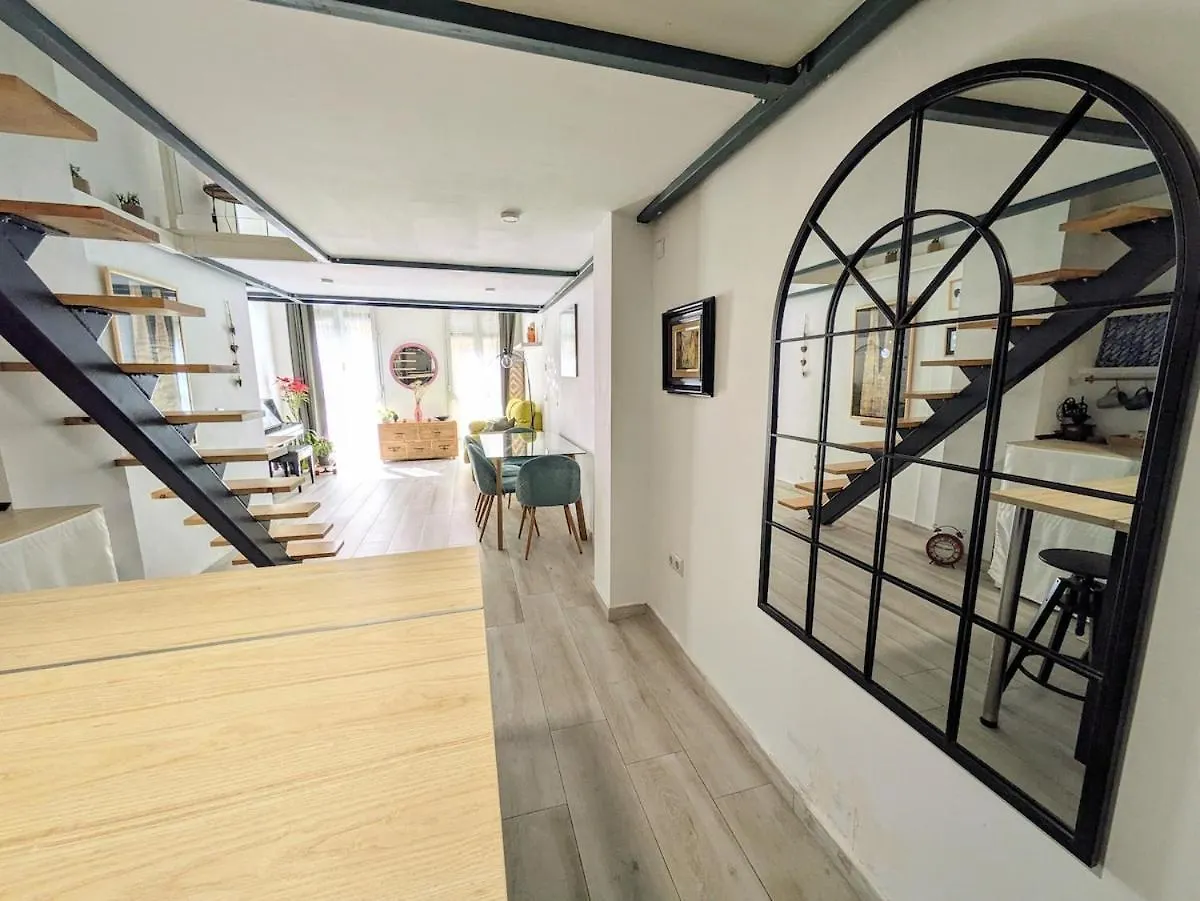 Cozy Apartment In The Old Town Siviglia Spagna
